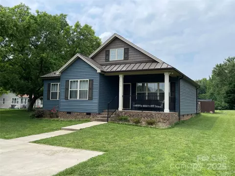 210 Rhyne St, Stanley, NC 28164
