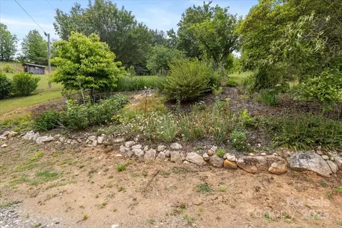 Exterior - 461 Tweed Rd, Marshall, NC 28753 photo 4 of 6