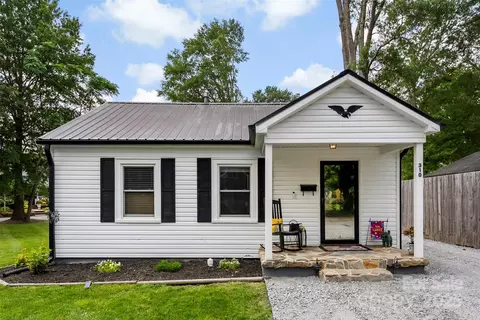 310 S Jacob St, Cherryville, NC 28021