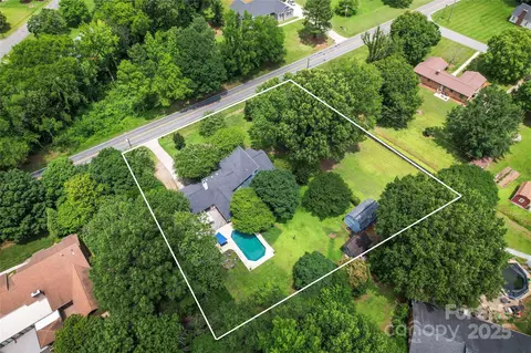 6313 Weddington Rd, Concord, NC 28027