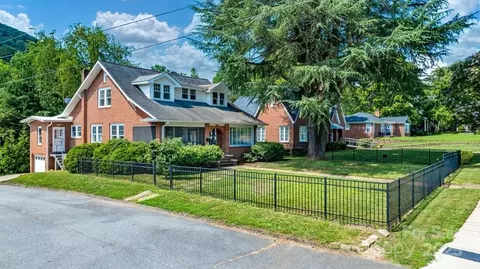 584 Rutherford Rd, Marion, NC 28752