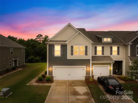 2717 Aubrey St, Monroe, NC 28110