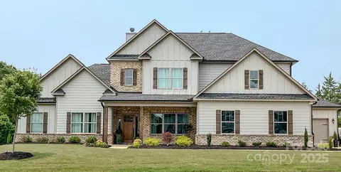 17 Peyton Ln, Simpsonville, SC 29681