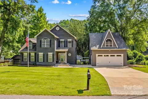 315 Wood Duck Loop, Mooresville, NC 28117