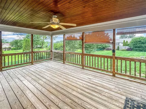 1625 Damascus Cir, Conover, NC 28613 photo 3