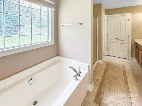 1625 Damascus Cir, Conover, NC 28613 photo 18
