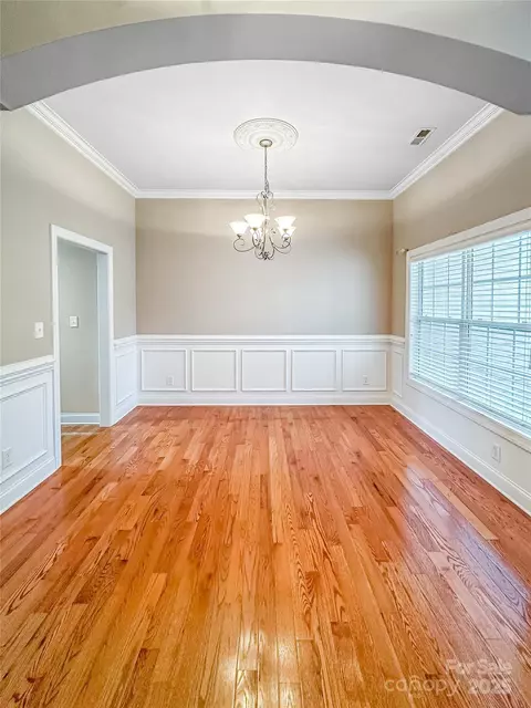 1625 Damascus Cir, Conover, NC 28613 photo 8