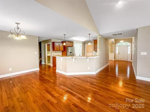 1625 Damascus Cir, Conover, NC 28613 photo 13