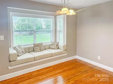 1625 Damascus Cir, Conover, NC 28613 photo 5
