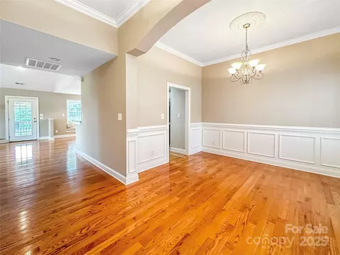 1625 Damascus Cir, Conover, NC 28613 photo 11