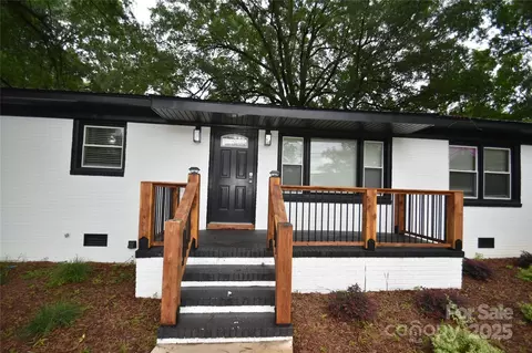 Exterior - 706 Mcintyre St, Monroe, NC 28110 photo 4 of 4