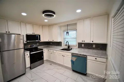 Kitchen - 706 Mcintyre St, Monroe, NC 28110 photo 1 of 2