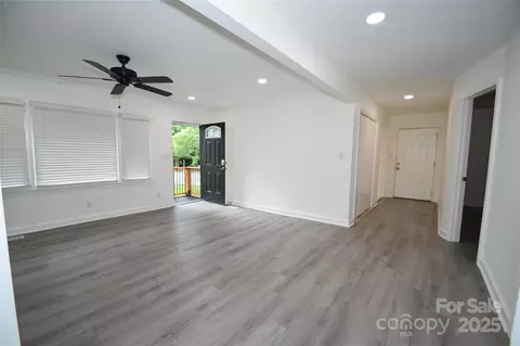 Living - 706 Mcintyre St, Monroe, NC 28110 photo 2 of 2