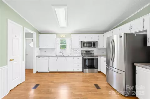 3909 Beda Rd, Maiden, NC 28650 photo 12