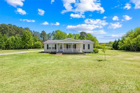 3909 Beda Rd, Maiden, NC 28650 photo 4