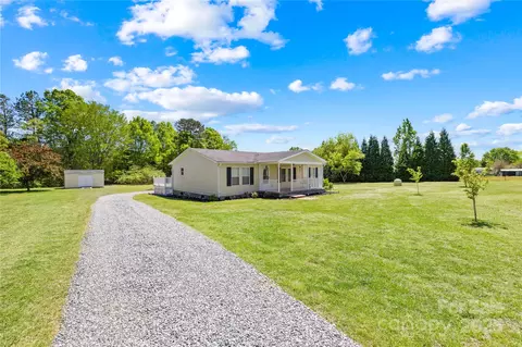 3909 Beda Rd, Maiden, NC 28650 photo 3
