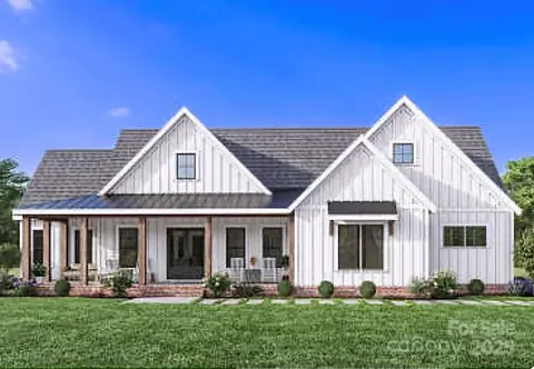 195 Bloomingdale Dr, Fletcher, NC 28732
