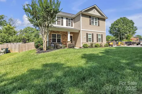 19455 Smith Cir, Cornelius, NC 28031