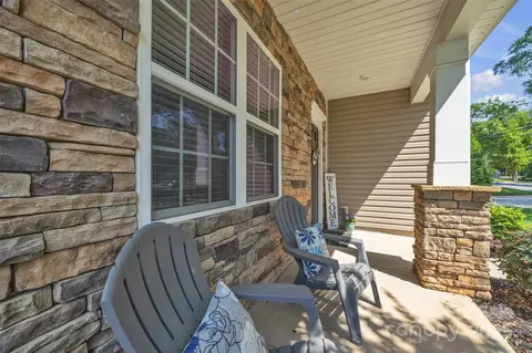 Exterior - 19455 Smith Cir, Cornelius, NC 28031 photo 1 of 2