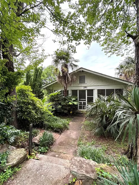 291 Walker St, Columbus, NC 28722