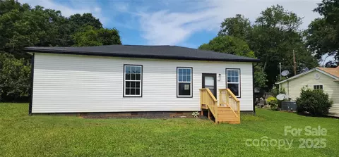 306 E Ratchford Ave, Gastonia, NC 28054