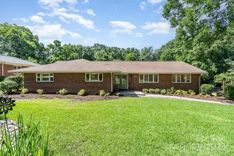 5424 Doncaster Dr, Charlotte, NC 28211