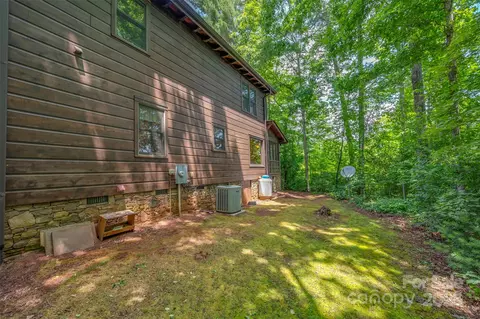 423 Indian Forest Dr, Bostic, NC 28018 photo 6