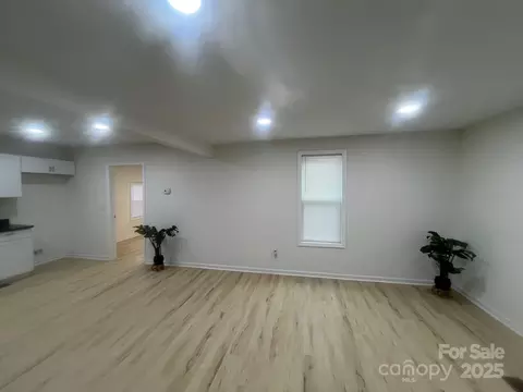 Living - 39 E White St, Chester, SC 29706 photo 2 of 4
