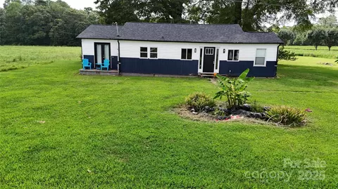 751 Northbrook Iii School Rd, Vale, NC 28168