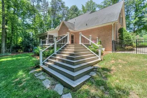Exterior - 5485 Deer Run Ct, Davidson, NC 28036 photo 10 of 11