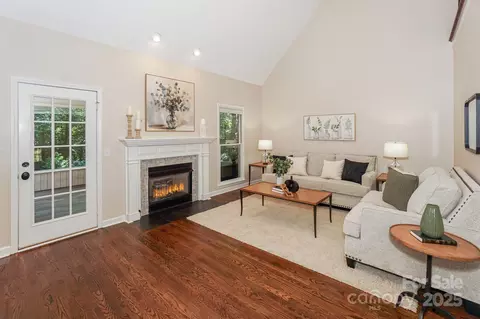 Living - 5485 Deer Run Ct, Davidson, NC 28036 photo 2 of 3
