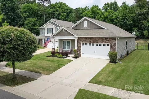 7328 Strawberry Fields Ln, Charlotte, NC 28278