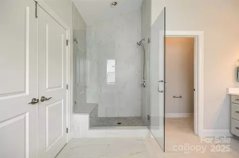 Bath - 509 Abelia Ln, Tega Cay, SC 29708 photo 3 of 4