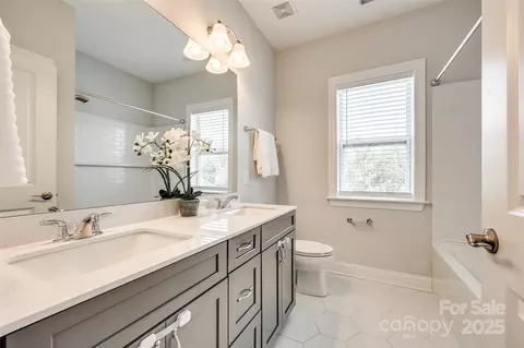 Bath - 509 Abelia Ln, Tega Cay, SC 29708 photo 4 of 4