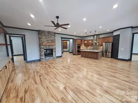 Living - 1076 Table View 55 Dr #55, Morganton, NC 28655 photo 7 of 9