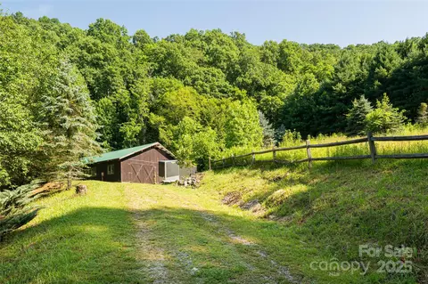 287 Walnut Ridge Dr, Clyde, NC 28721 photo 29