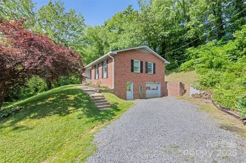 40 Autumn St, Canton, NC 28716