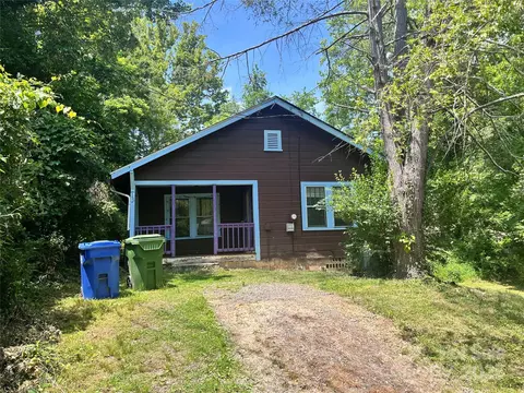 152 New Haw Creek Rd, Asheville, NC 28805