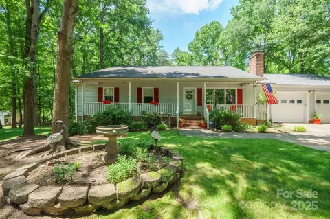 116 April Ln, Dallas, NC 28034
