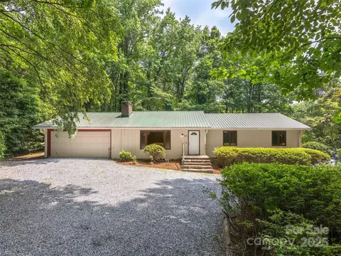 164 Beechwood W Dr W, Columbus, NC 28722