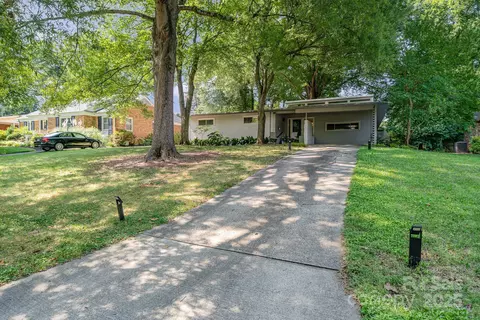 5742 Murrayhill Rd, Charlotte, NC 28210