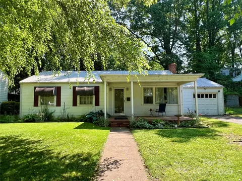 511 Westview Sw St SW, Lenoir, NC 28645