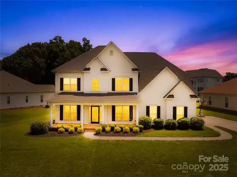112 Doyle Farm Ln, Mooresville, NC 28115