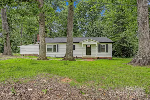 240 Swink Ave, Salisbury, NC 28147