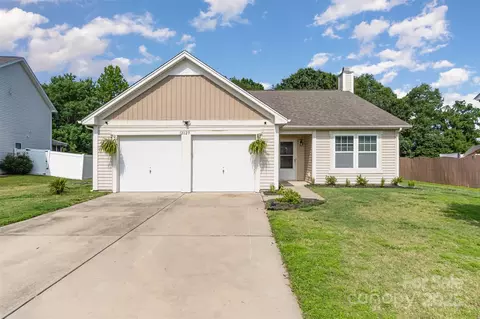 12829 Brandenburg Ln, Midland, NC 28107