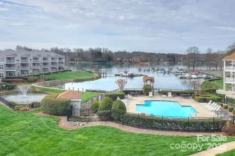 1038 Southwest Dr, Davidson, NC 28036