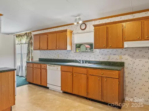 4591 Scott Rd, Morganton, NC 28655 photo 10