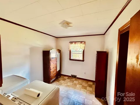 Other - 135 Smathers St, Clyde, NC 28721 photo 2 of 8