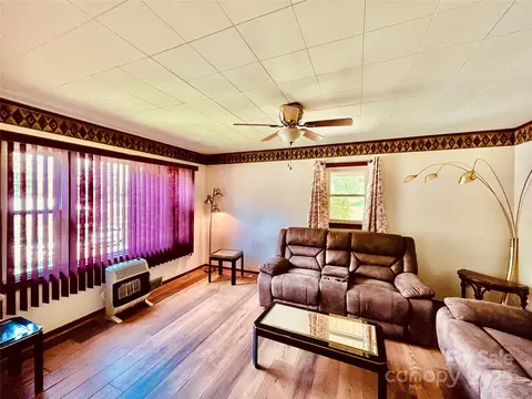 Living - 135 Smathers St, Clyde, NC 28721 photo 2 of 3
