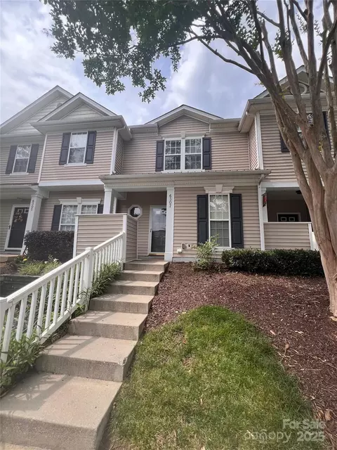 6307 Rhodins Ln, Fort Mill, SC 29707